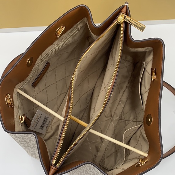 MICHAEL KORS TEAGEN LG LONG DROP SATCHEL VANILLA - Picture 13 of 16